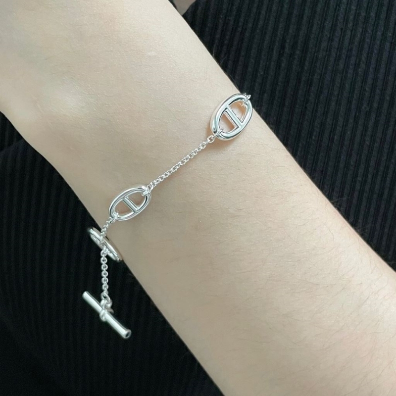 H**me5 bracelets